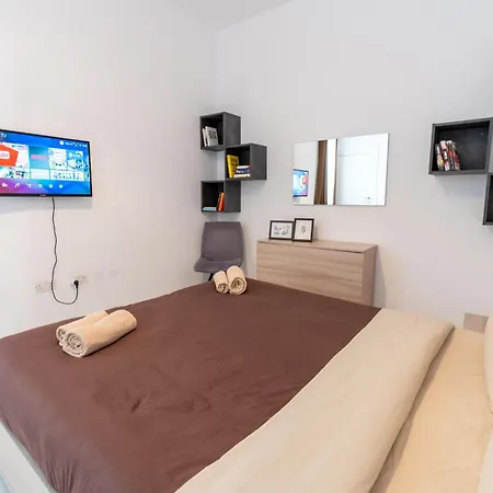 A25 - 5 Mins Walk To Valletta Ferry - Shopping Mall And Bay By Quicktrips 아파트