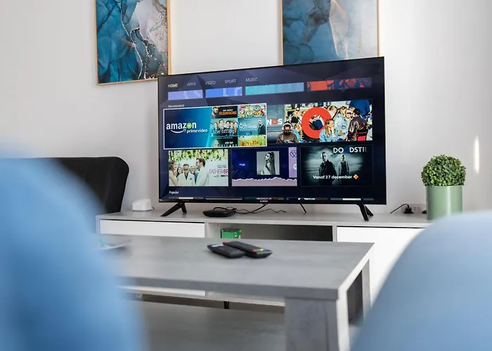 A25 - 5 Mins Walk To Valletta Ferry - Shopping Mall And Bay By Quicktrips Appartamento Sliema