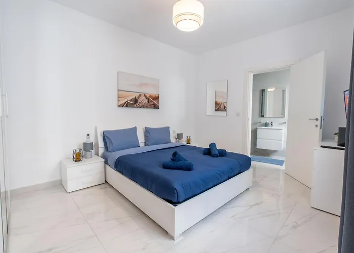 A25 - 5 Mins Walk To Valletta Ferry - Shopping Mall And Bay By Quicktrips Sliema